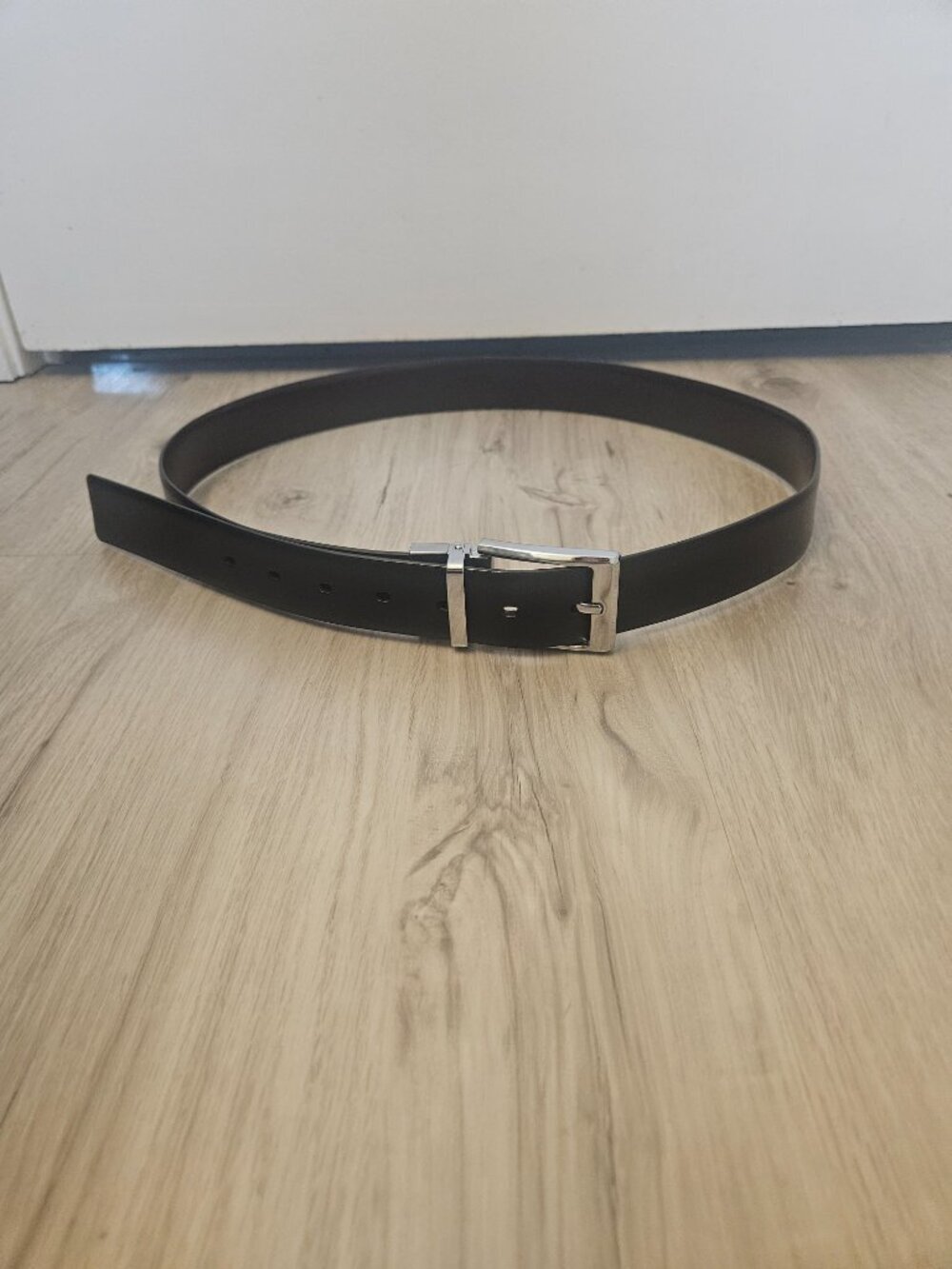 Perry Ellis Reversible Black Brown Leather Belt